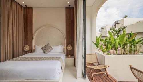 Deluxe Room with Private Balcony