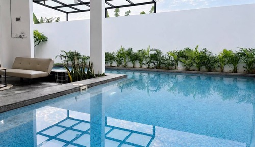 Deluxe Villa, Corner