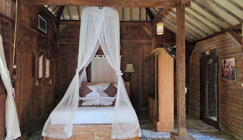 Deluxe Room, Garden View