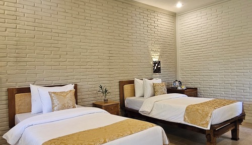 Superior Twin Room