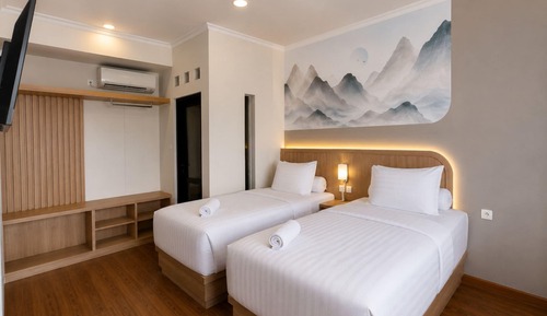 Superior Room, Balcony, Hill View