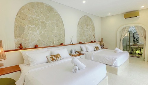Family Room, Pool View