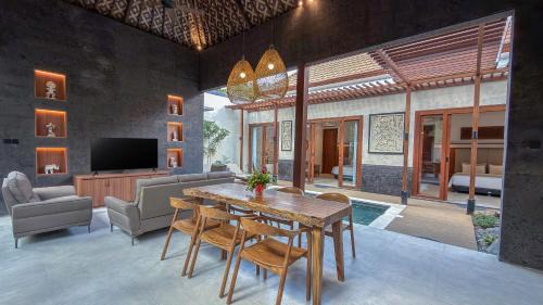 One Bedroom Private Pool + Daily Afternoon Tea