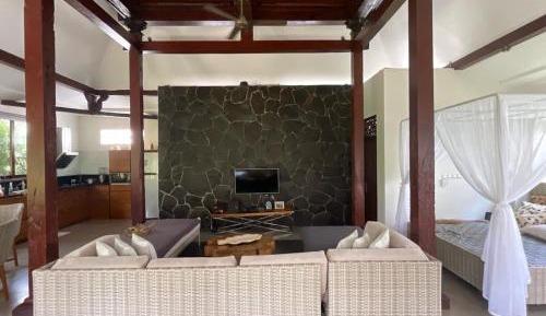 One-Bedroom Apartment with Sea View and Terrace