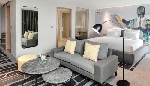 Junior King Suite