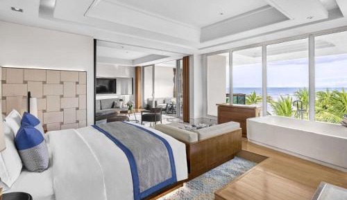 Prestige King Suite with Club Millesime Access