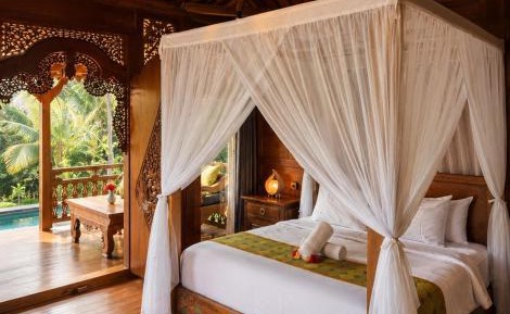Joglo House with Plunge Pool