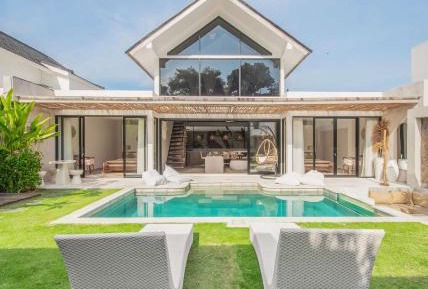 Villa with Private Pool