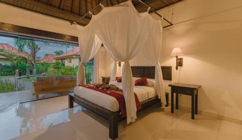 Standard Double Room with Garden View