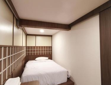 Twin Room with Shared Bathroom