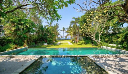 Villa with Sea View