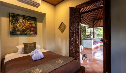 Suite with Garden View