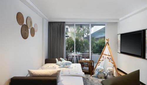 Deluxe Family King Room
