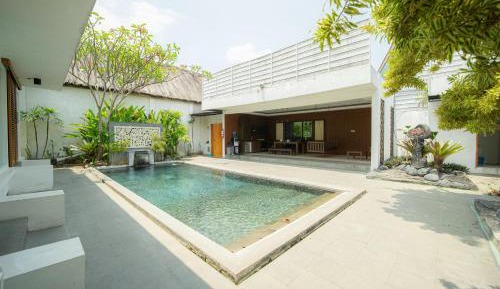 Standard Villa