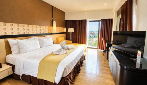Deluxe Double or Twin Room