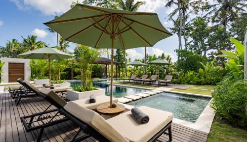 Villa with Private Pool