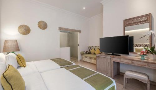Mandira Club Cottage Twin