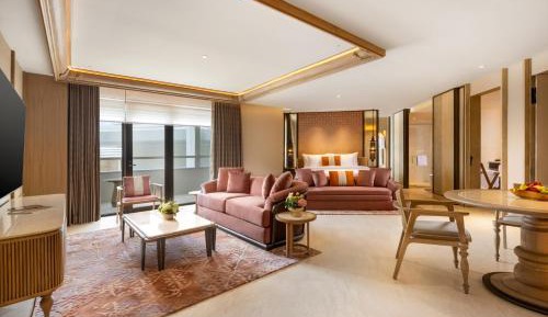 Executive Suite Room 