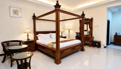 Superior King Suite