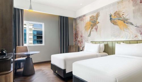 Deluxe Room Twin Beds