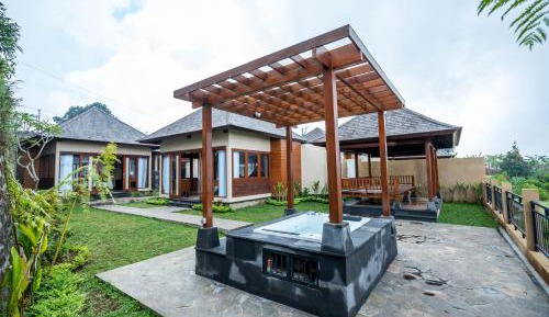 Two Bedroom Luxury Villa with Private Jacuzzi
