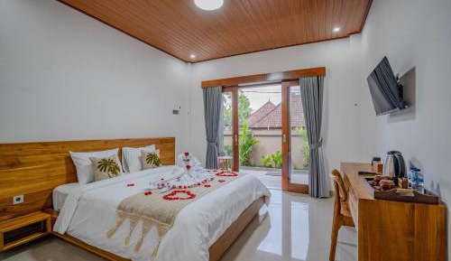 Double Room with Private Bathroom
