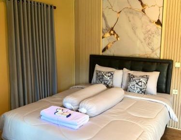Suite with Garden View