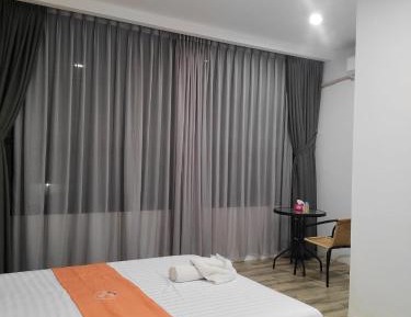 Deluxe Double or Twin Room