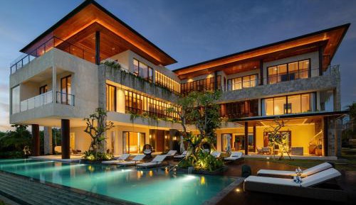 5BR Luxury Villa | Private Pool, Sauna, Ice Bath, Gym, Hot Tub, Yoga Deck, Pool Table
