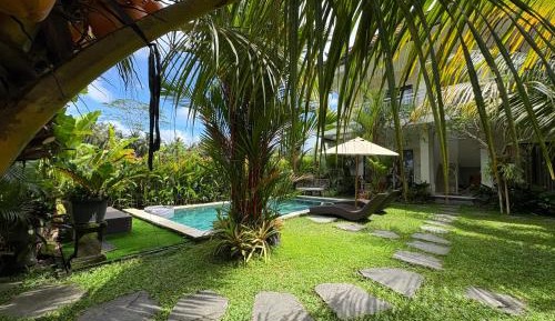 Double Room with Pool View
