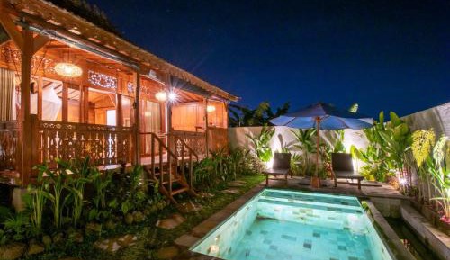 Double Room with Pool View