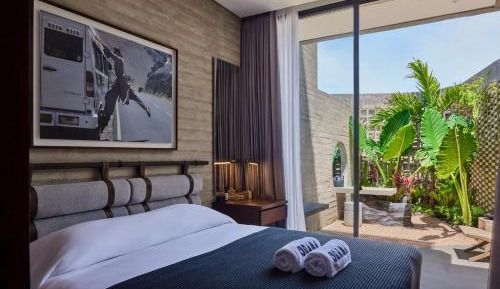Suite with Garden View