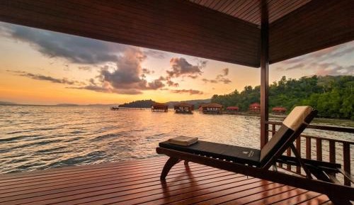 Deluxe Bungalow with Sea View