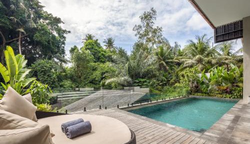 Two-Bedroom Duplex Private Pool Villa and Free Benefits