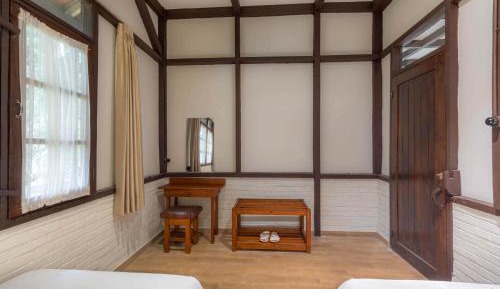 Cottage - Non AC