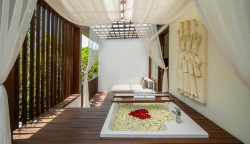 One Bedroom Jacuzzi King with Free Benefit - Jepun