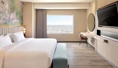 Executive King Suite