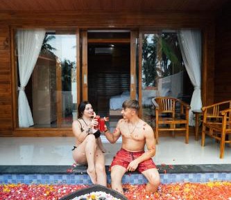 King Room with Pool View