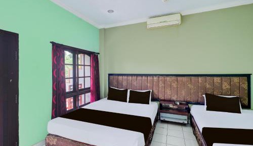 Deluxe Twin Room with Direct Parking Area