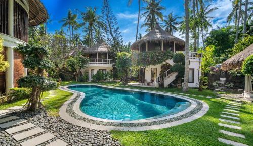 Double Room with Pool View or Garden View