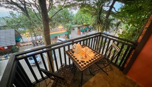 Deluxe With Balcony