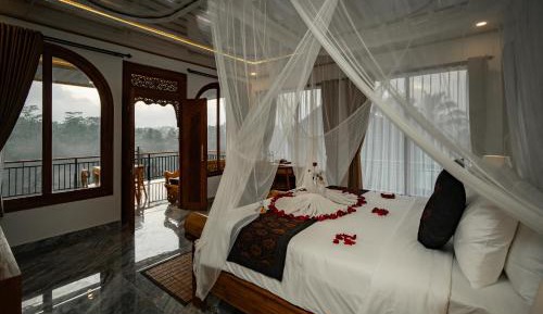 Deluxe Suite  with Valley View