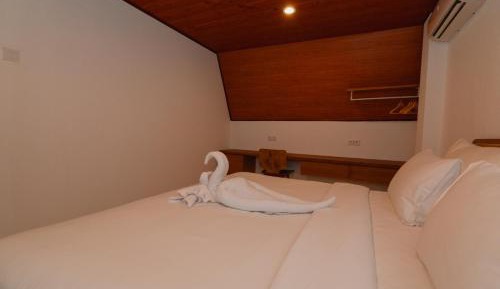 Superior Deluxe Double or Twin Room 