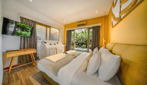 Royal One-Bedroom Villa with Private Pool & Waterslide