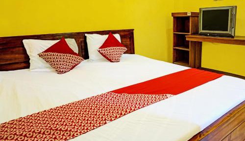Standard Queen Room