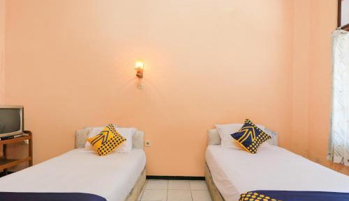 Small Twin Room