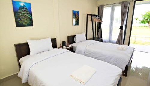 Standard Twin Room with Sea View