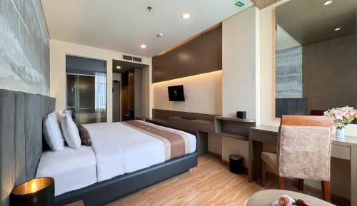 Deluxe Double or Twin Room