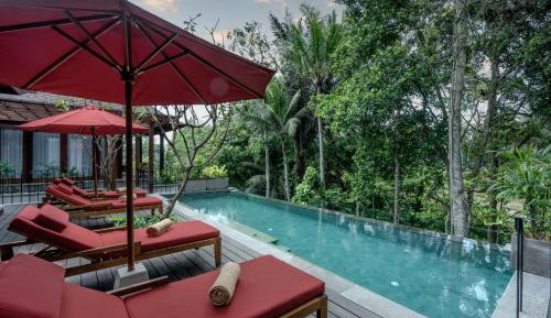 Panoramic View Two Bedroom Rooftop Pool Villa with 1x Floating Breakfast