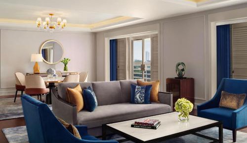 Empire One-Bedroom King Suite with Balcony